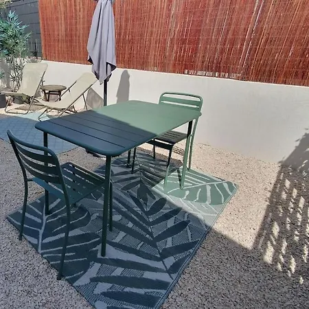 Avec Jardin Et Parking Proche Plages Et Sainte-musse * La Garde (Var)